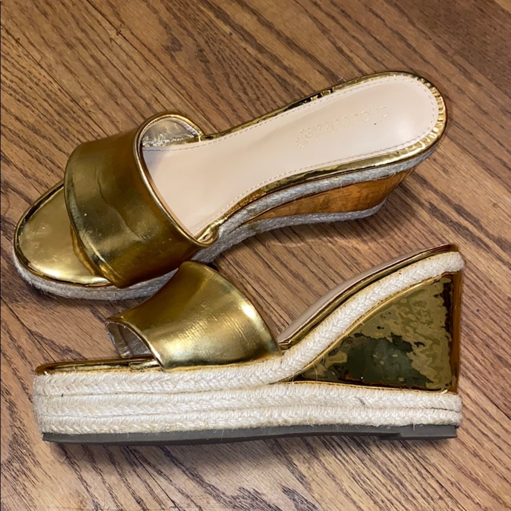 Shoe dazzle gold wedge heel